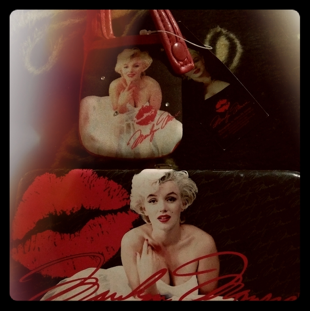 Marilyn Monroe wallet